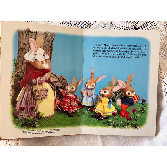 Vintage 1968 Peter Rabbit Puppet Storybook by Grosset & Dunlap - Picture 3 of 5